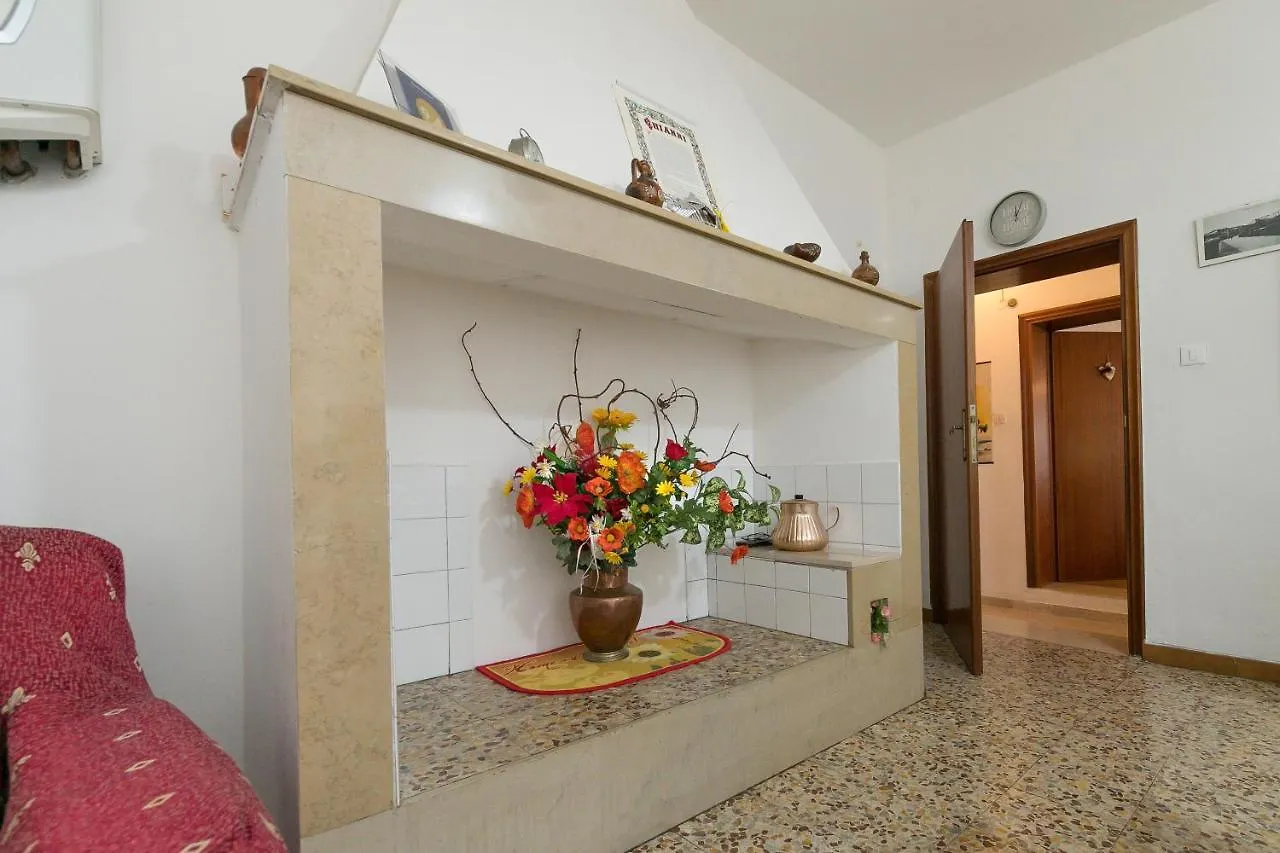 Apartment Appartamento Stella Chianni